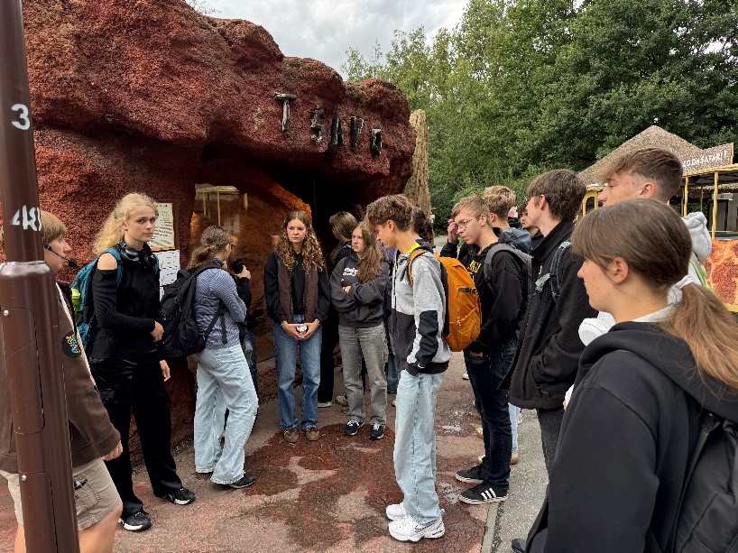 žáci v ZOO