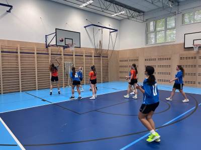 basket v nové tělocvičně